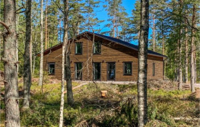 Beautiful Home In Säffle With Kitchen
